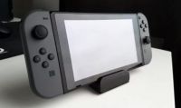 Nintendo lancia in Giappone la Switch senza Dock