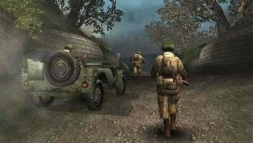 Immagine -14 del gioco Call of Duty: Roads to Victory per PlayStation PSP