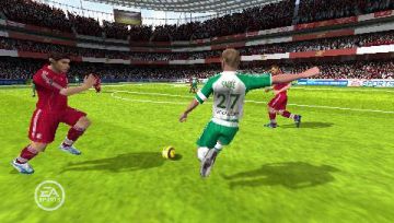 Immagine -8 del gioco Fifa 07 per PlayStation PSP