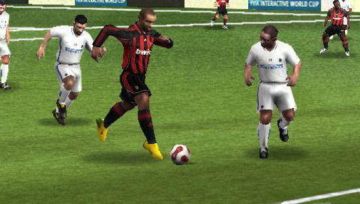 Immagine -4 del gioco FIFA 08 per PlayStation PSP