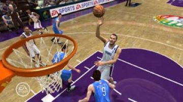 Immagine -3 del gioco NBA Live 08 per PlayStation PSP