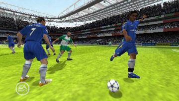 Immagine -9 del gioco Fifa 07 per PlayStation PSP