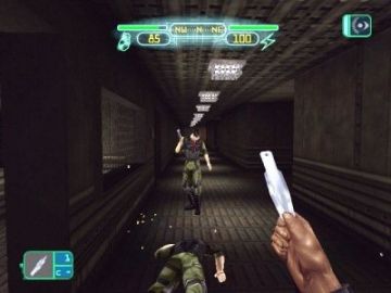 Immagine -3 del gioco Deus ex per PlayStation 2
