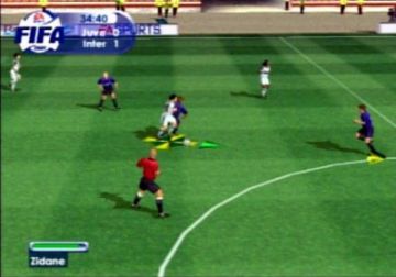 Immagine -5 del gioco Fifa 2001 per PlayStation 2