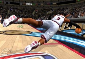 Immagine -5 del gioco NBA 2K3 per PlayStation 2