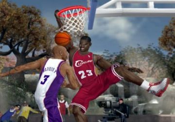 Immagine -5 del gioco NBA Ballers per PlayStation 2