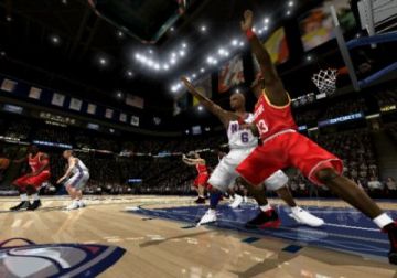 Immagine -4 del gioco NBA Live 2004  per PlayStation 2