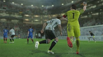 Immagine -2 del gioco Pro Evolution Soccer 2017 per Xbox One