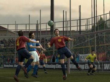 Immagine -2 del gioco Pro Evolution Soccer 4 per PlayStation 2