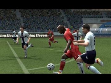 Immagine -10 del gioco Pro Evolution Soccer 6 per PlayStation 2
