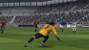 Immagine -17 del gioco Pro Evolution Soccer 5 per PlayStation PSP