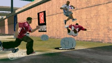 Immagine -13 del gioco NFL Street 3 per PlayStation PSP
