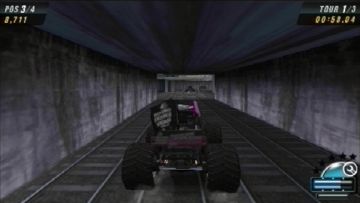 Immagine -13 del gioco Monster Jam: Assalto Urbano per PlayStation PSP
