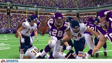 Immagine -15 del gioco Madden NFL 09 per PlayStation PSP