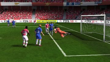 Immagine -15 del gioco FIFA 10 per PlayStation PSP