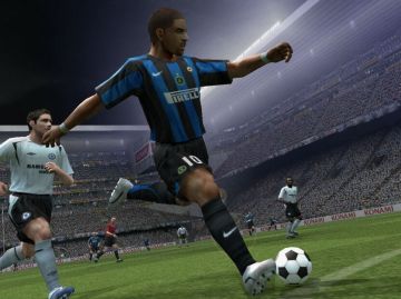 Immagine -17 del gioco Pro Evolution Soccer 6 per PlayStation PSP