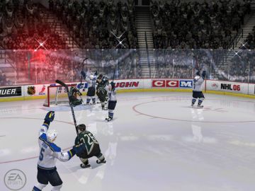Immagine -5 del gioco NHL 06 per PlayStation 2