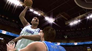 Immagine -16 del gioco NBA Live 08 per PlayStation PSP