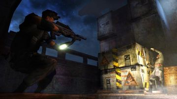 Immagine -15 del gioco Tom Clancy's Splinter Cell Essentials per PlayStation PSP