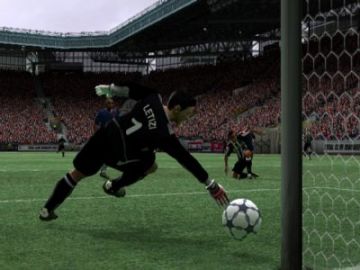 Immagine -3 del gioco Fifa 2004 per PlayStation 2
