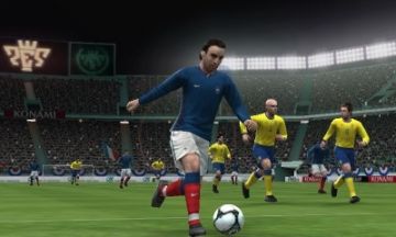 Immagine -5 del gioco Pro Evolution Soccer 2011 3D per Nintendo 3DS